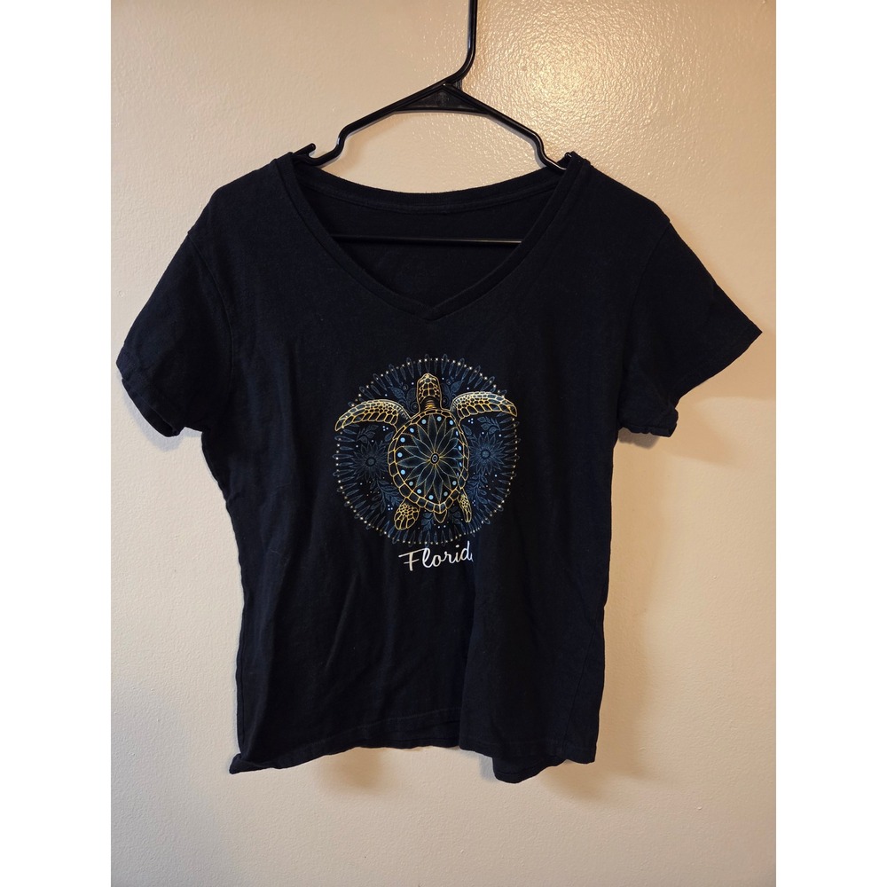 Florida Sea Turtle Mandala Graphic V-Neck T-Shirt Black Short Sleeve Tee